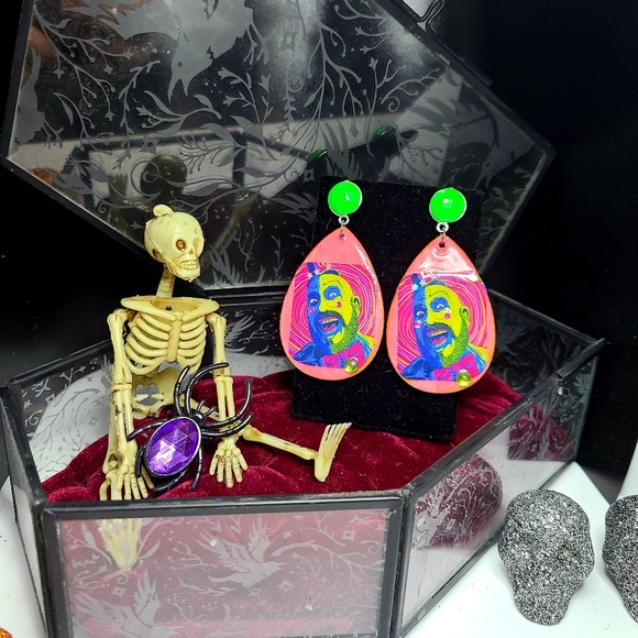 Glowing neon Captain Spalding Earrings - Picture 3 of 5